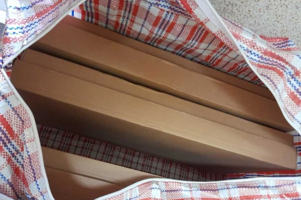 „Lewe” papierosy w rękach stróżów prawa