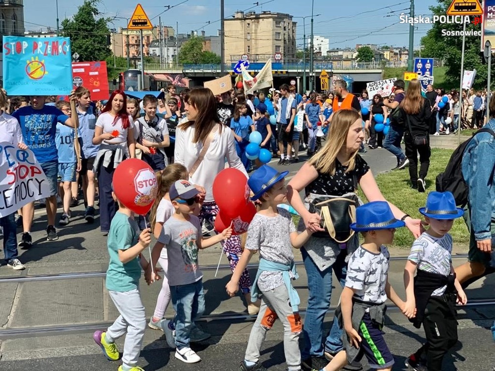 Marsz przeciwko przemocy na ulicach Sosnowca. Policjanci brali udział w evencie