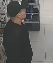 Rozpoznajesz sprawcę kradzieży? Powiadom sosnowieckich policjantów!