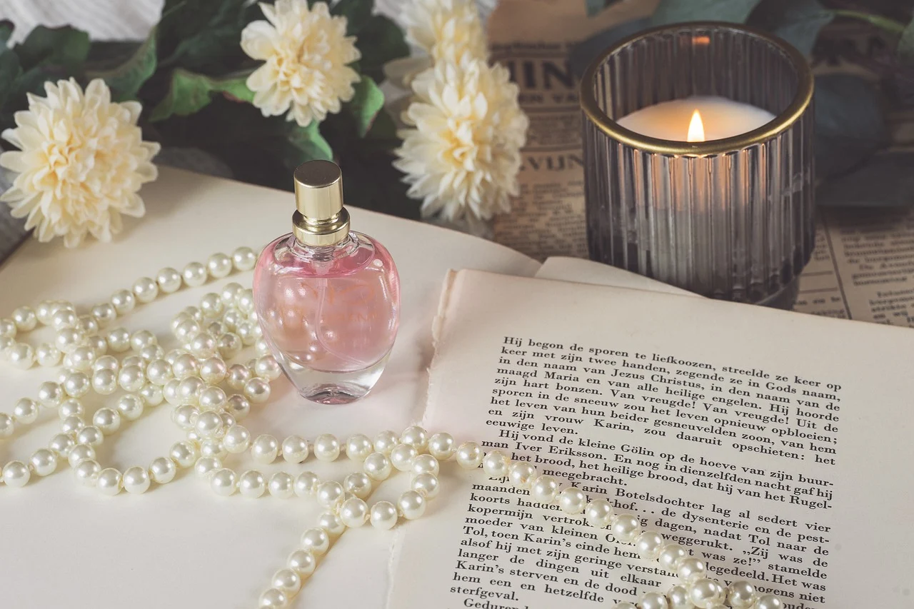 Francuskie perfumy niszowe – czym wyróżniają się na tle mainstreamowych zapachów?