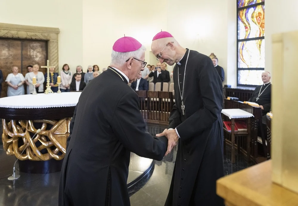 Papież przyjął rezygnację abpa Wiktora Skworca. Jego następcą został abp Adrian Galbas