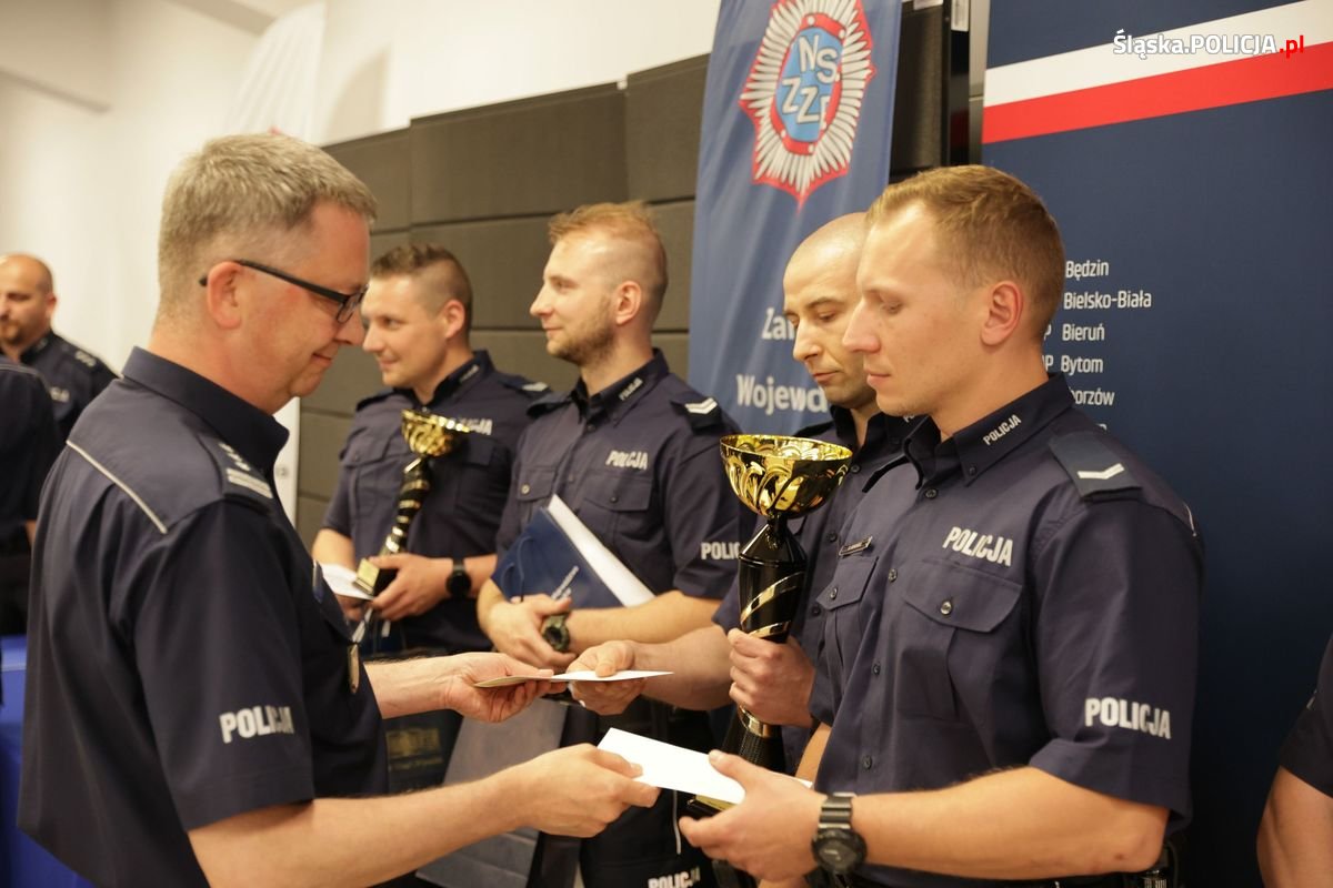 Znamy najlepsze pary patrolowe w śląskiej policji. Katowiccy policjanci zajęli I miejsce
