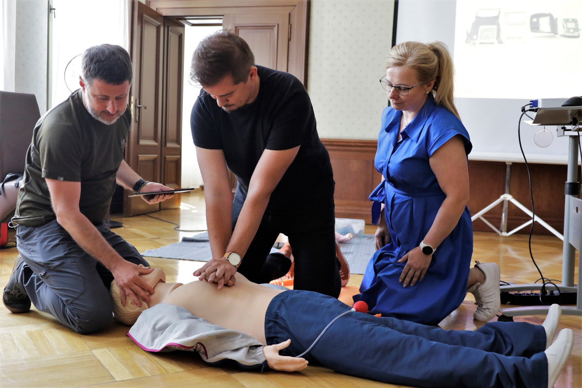 Katowiccy urzędnicy szkolą się z udzielania pierwszej pomocy