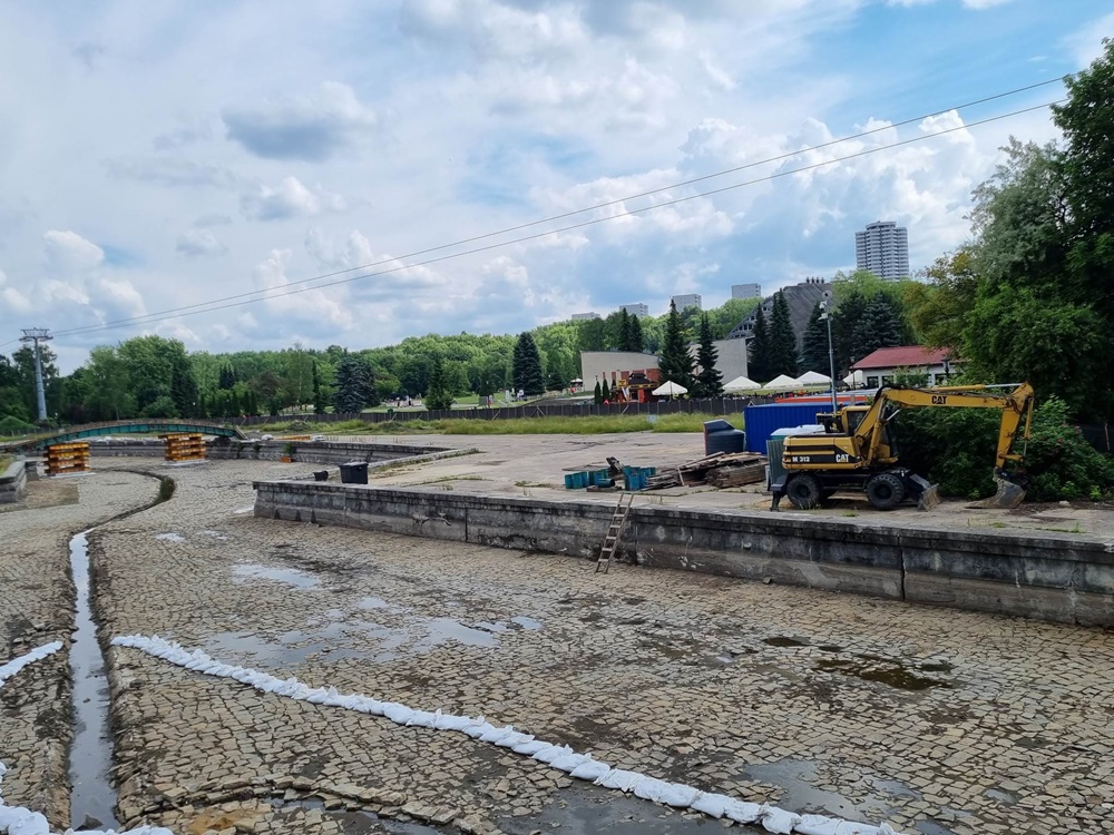 Trwa przebudowa Kanału Regatowego w Parku Śląskim. Na jakim etapie są prace?