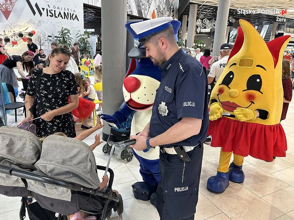Dzień Dziecka w Żorach. Policjanci przypominali o bezpieczeństwie / fot. KMP Żory 12