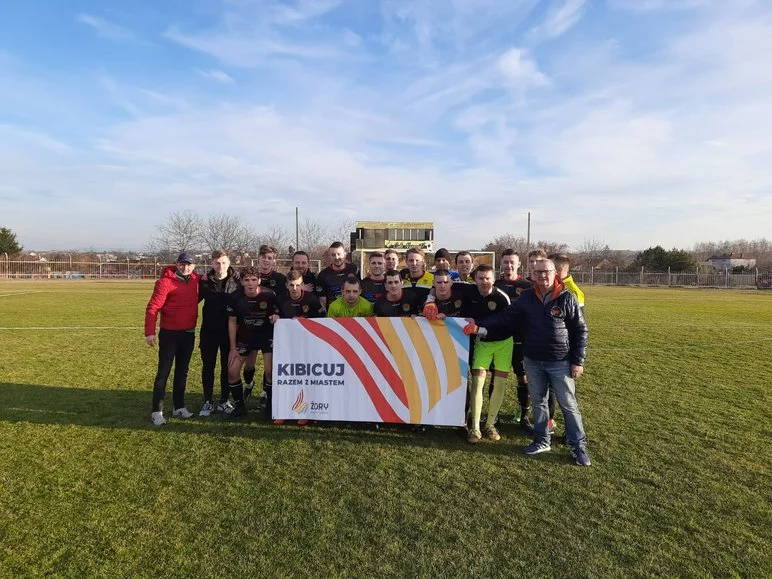 KS Baranowice-Żory nie daje szans rywalom i melduje się w barażach o awans!