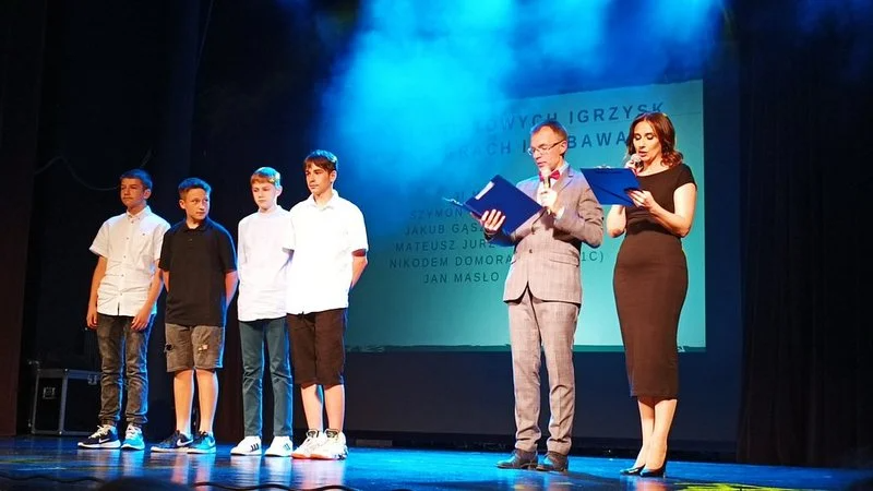 "Gala laureatów" Szkoły Podstawowej nr 17. Uczniowie otrzymali nagrody!