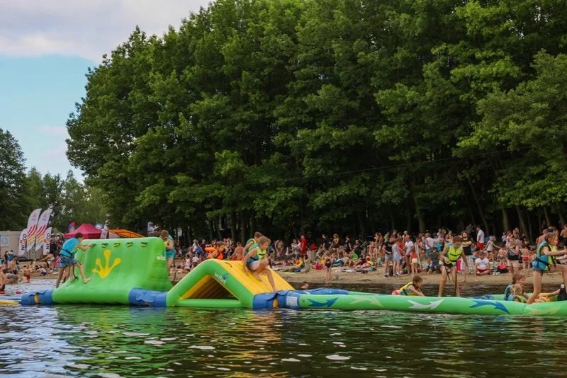 Tłumy mieszkańców bawiły się podczas Festiwalu Górnej Odry i Żorskiej Wiosny Młodości! / fot. ARP SA (UM Żory) 36