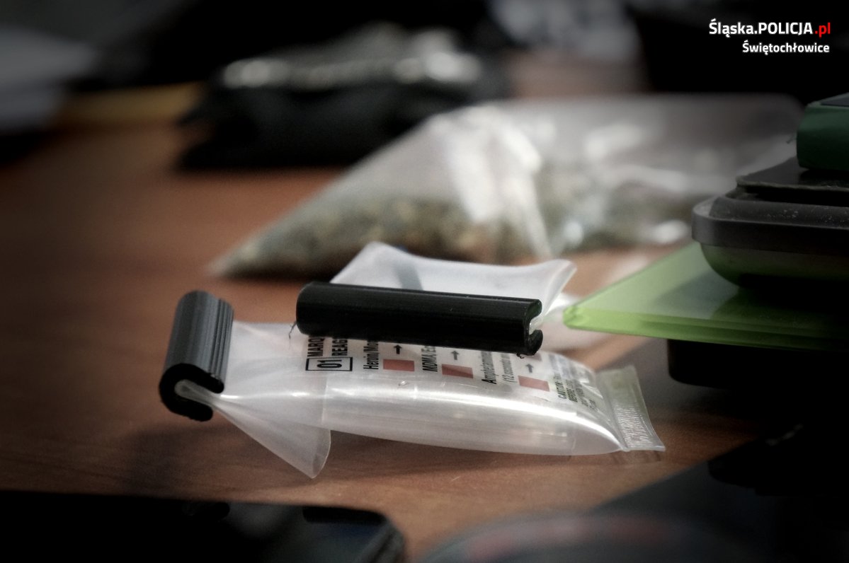 Znaczne ilości narkotyków w mieszkaniu 33-letniego świętochłowiczanina
