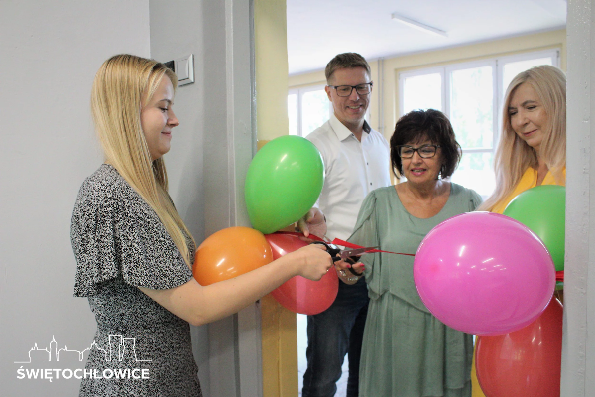 Otwarcie językowej pracowni multimedialnej w I LO