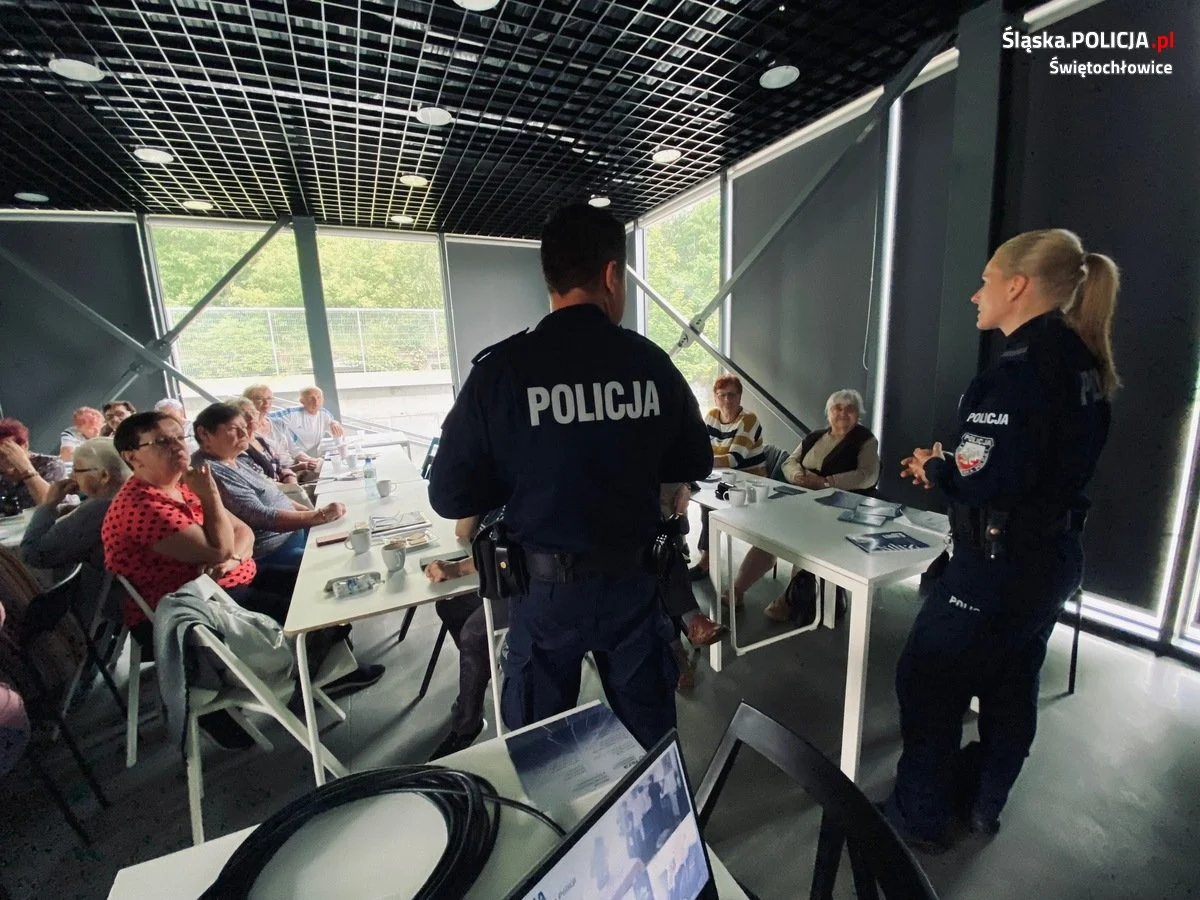 W Świętochłowicach debatowano o bezpieczeństwie seniorów