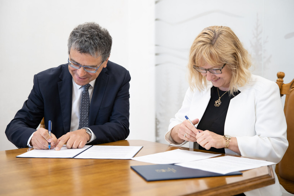 Miejski Ogród Botaniczny podpisał porozumienie z Akademią Techniczno-Humanistyczną