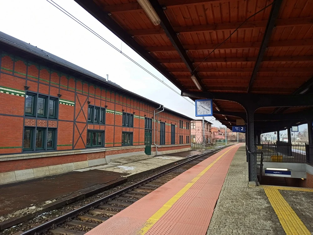 Pociąg śmiertelnie potrącił osobę przechodzącą przez tory na szlaku Ruda Śląska-Zabrze