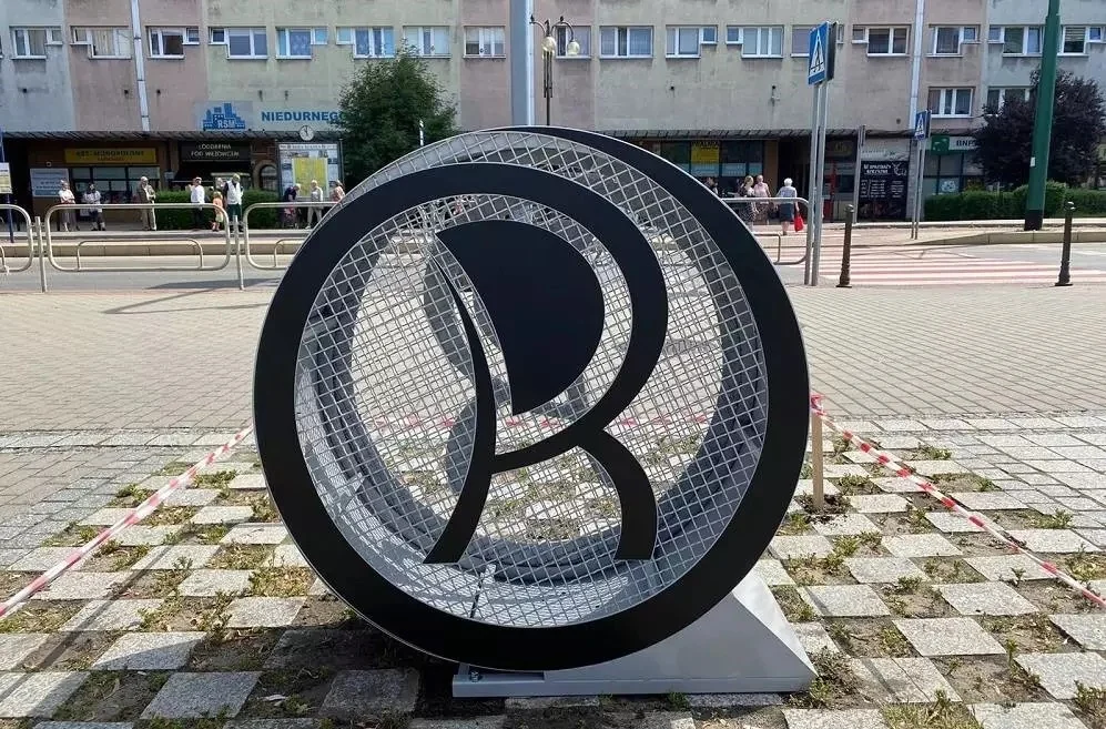 Poszukiwani są nowi wolontariusze do opróżniania koszy na plastikowe nakrętki