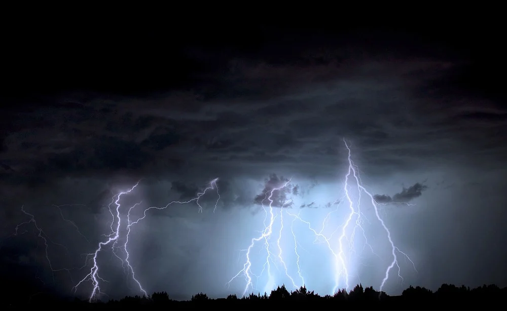 Burzowy poniedziałek i nagłe ochłodzenie od środy. Czeka nas prawdziwa pogodowa wolta