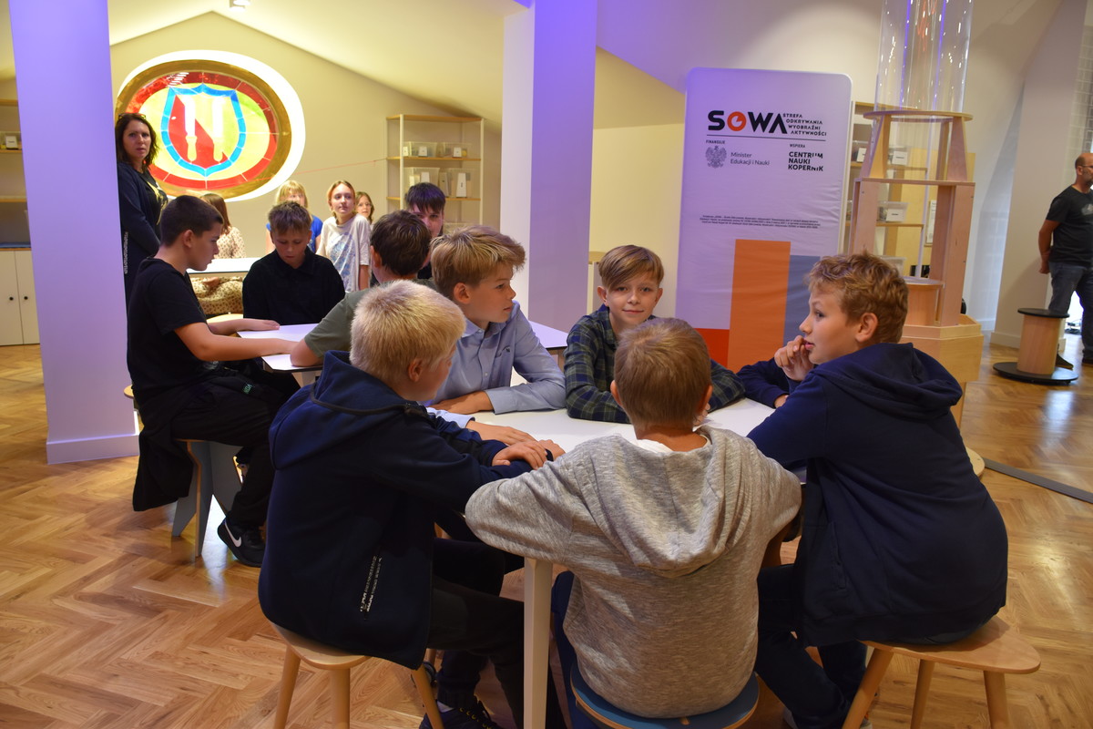 Wyprawa do świata polimerów. Zapisz się na familijne warsztaty