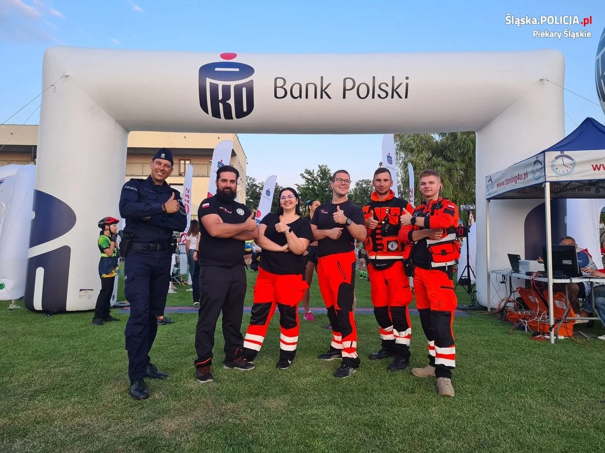 Za nami piekarski półmaraton - lokalni stróże prawa startowali i zadbali o bezpieczeństwo