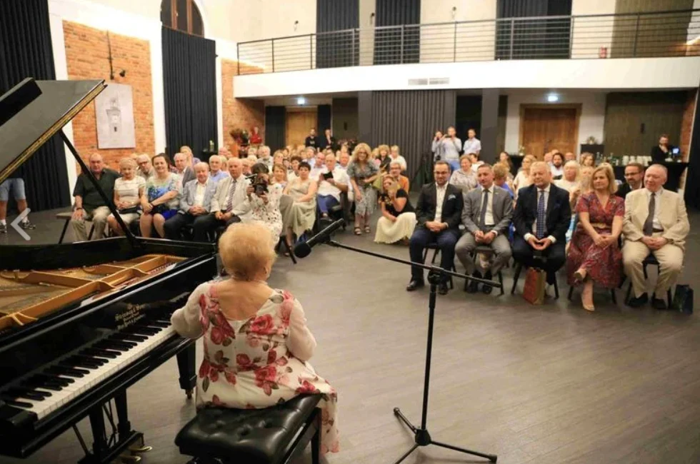Urodzinowy Recital Lidii Grychtołówny. Honorowa Obywatelka Rybnika świętowała 95 urodziny