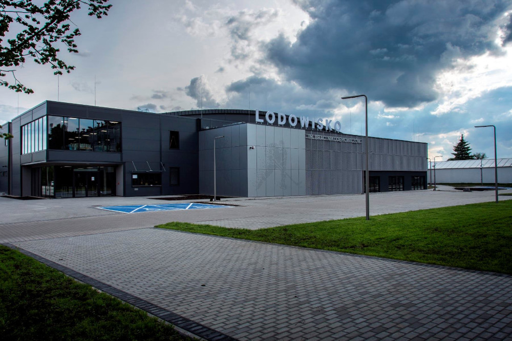 Na lodowisko do kina. Dwa seanse dla małych i dużych już 11 lipca