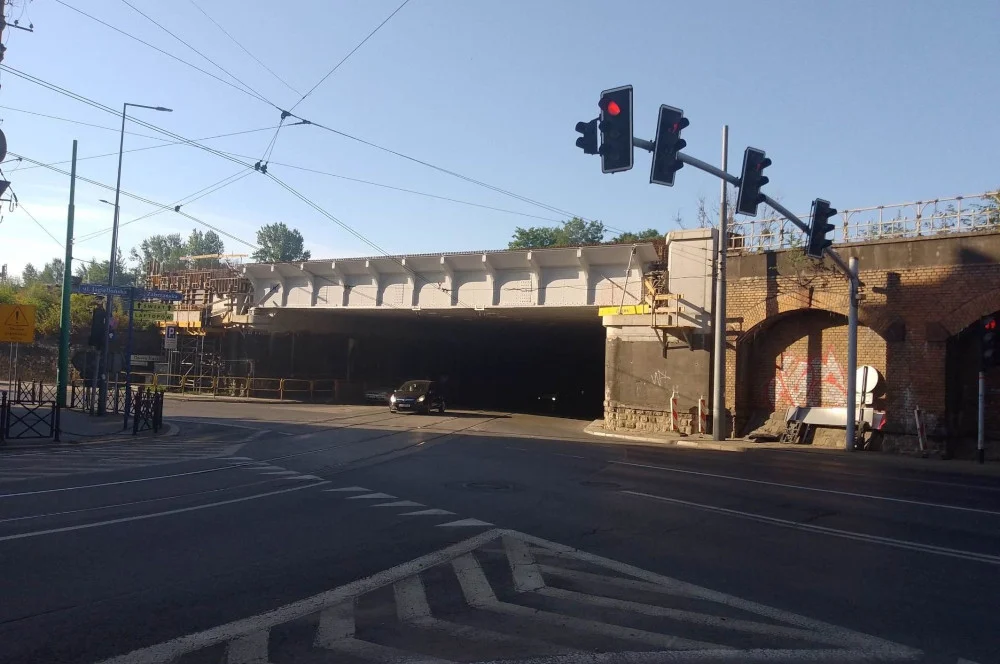 W weekend nie przejedziemy pod wiaduktem na pl. Wolskiego. Będą zmiany w komunikacji
