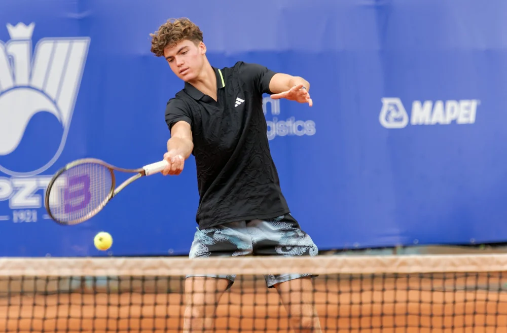 Młodzi tenisiści walczą o zwycięstwo w XI Memoriale Jacka Widawskiego