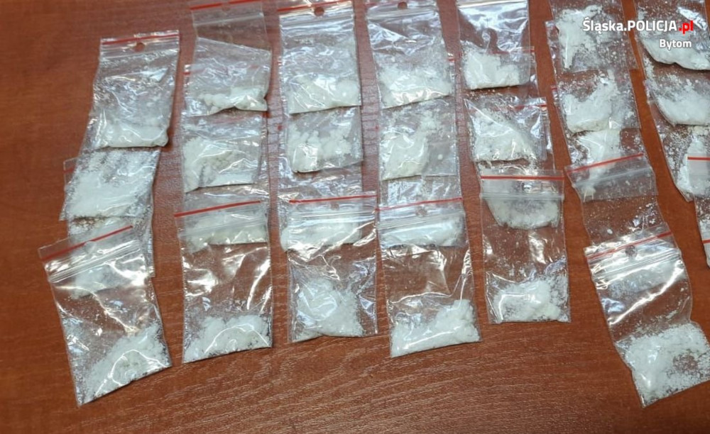 Policyjny dozór dla 41-latki z Bytomia. Kobieta odpowie za posiadanie narkotyków