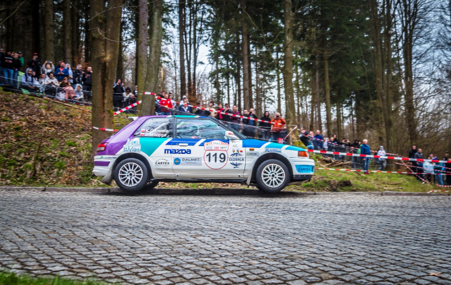 Rajdowy talent Piotra Mitręgi z Sosnowca. Sprawdź terminy najbliższych startów