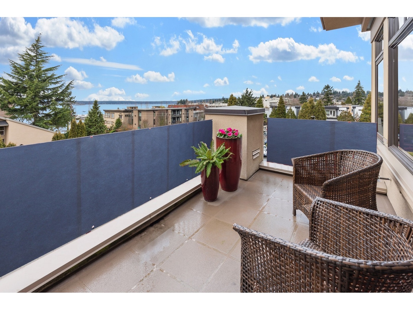 Jak pięknie wystylizować swój balkon?