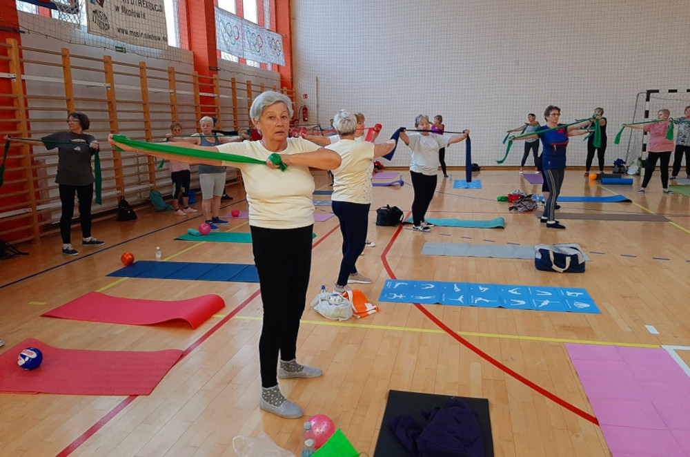 MOSiR Mikołów zaprasza na regularną gimnastykę w wakacje