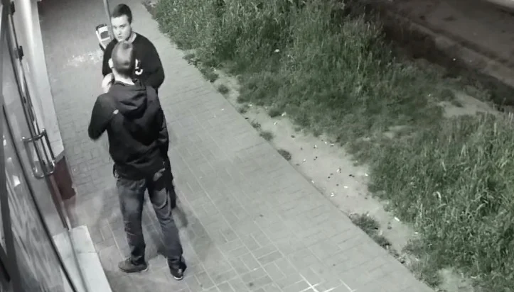 Kradzież torby z dokumentami w Katowicach. Poznajesz tego mężczyznę?