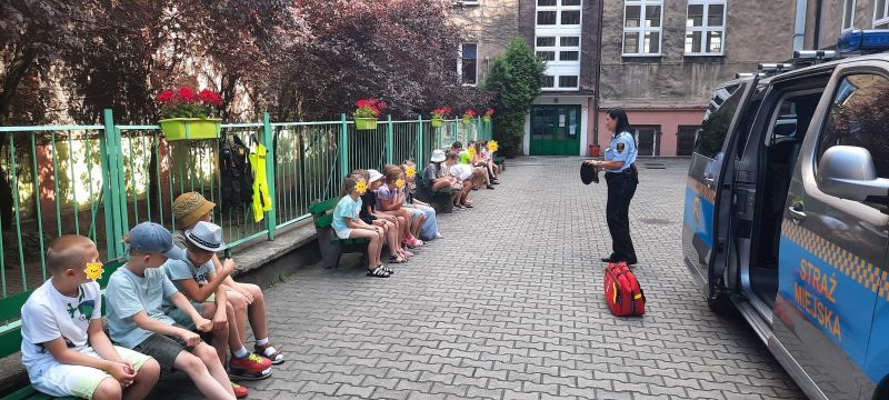 "Bezpieczna Woda" z katowicką Strażą Miejską. Poznaj zasady bezpiecznej kąpieli