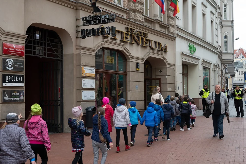 "Inne światy" Justyny Stefańczyk. Wystawa ilustracji dla dzieci w katowickim Ateneum