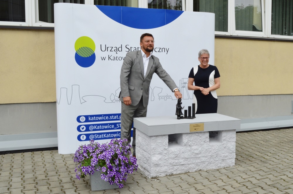 Kolejny bebok w na szlaku śląskich strachów. Pod Urzędem Statystycznym stanęła figurka