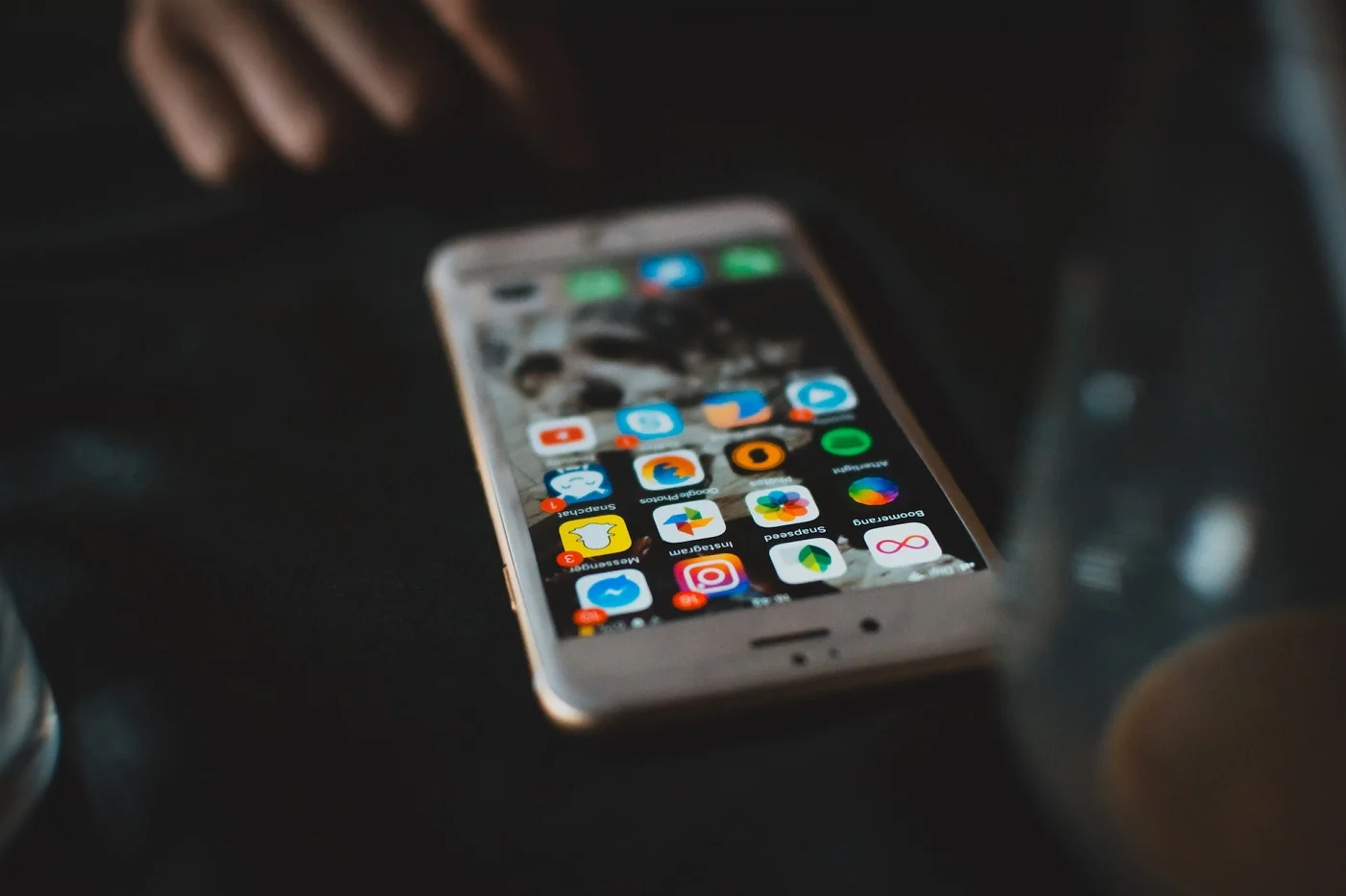 Gdzie oddać do naprawy nowe modele iPhone'ów w Katowicach?