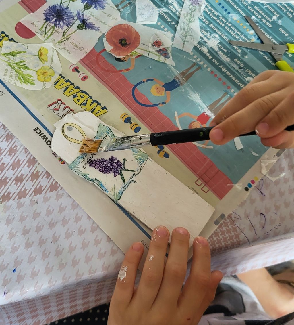 Decoupage krok po kroku w Katowicach. Zobacz, jakie dzieła powstały na zajęciach!