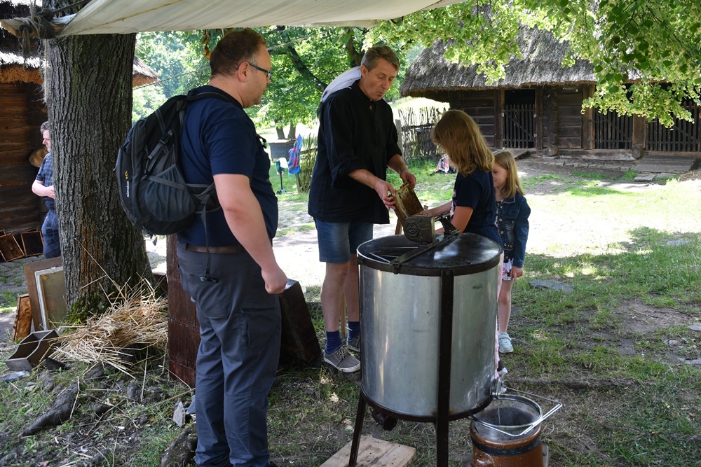 Dzień Miodu w chorzowskim skansenie 29