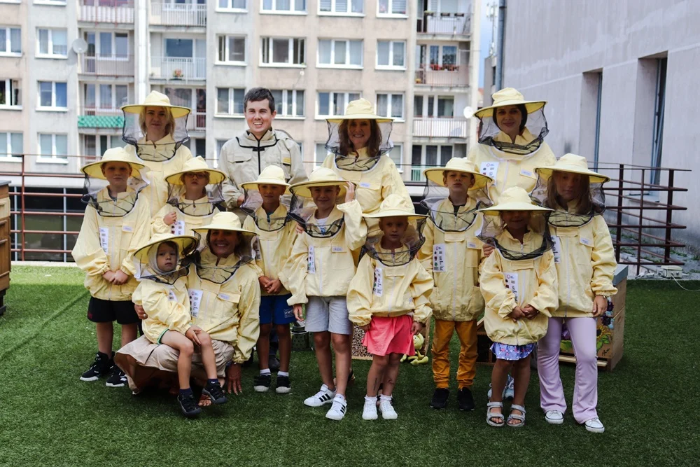 Kolejne wakacyjne warsztaty pszczelarskie w Chorzowie za nami
