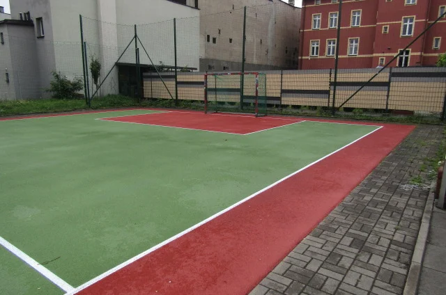 Boiska osiedlowe na Mariańskiej i Hutniczej są już do dyspozycji. Koniec prac remontowych