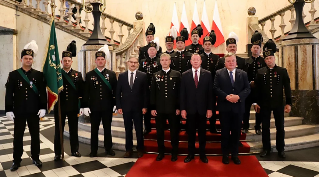 Krzyże Zasługi dla ratowników górniczych z województwa śląskiego