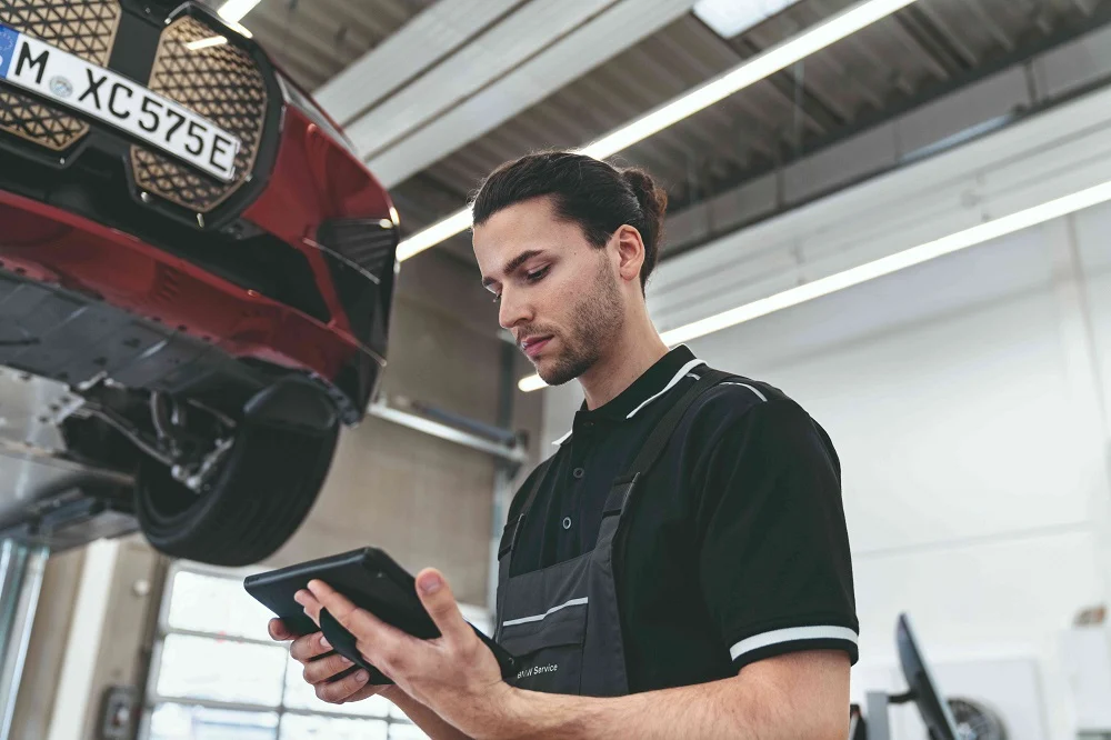 Wpływ rosnącej złożoności elektroniki samochodowej na pracę diagnosty