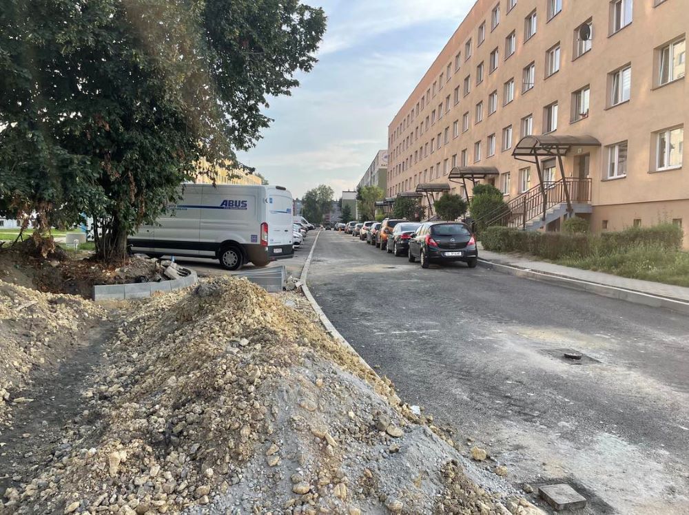 Mieszkańcy ulicy Racławickiej tracą cierpliwość. Kiedy droga będzie gotowa?