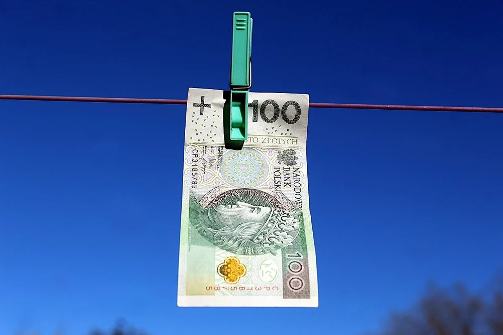 Znalazłeś 100 złotych - jest twoje! Znalazłeś 101 zł - musisz...