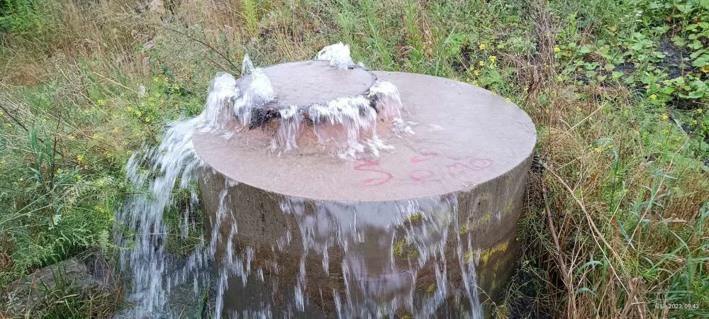 Kanalizacja przy Potoku Bielszowickim przelewa się przy ulewnych deszczach