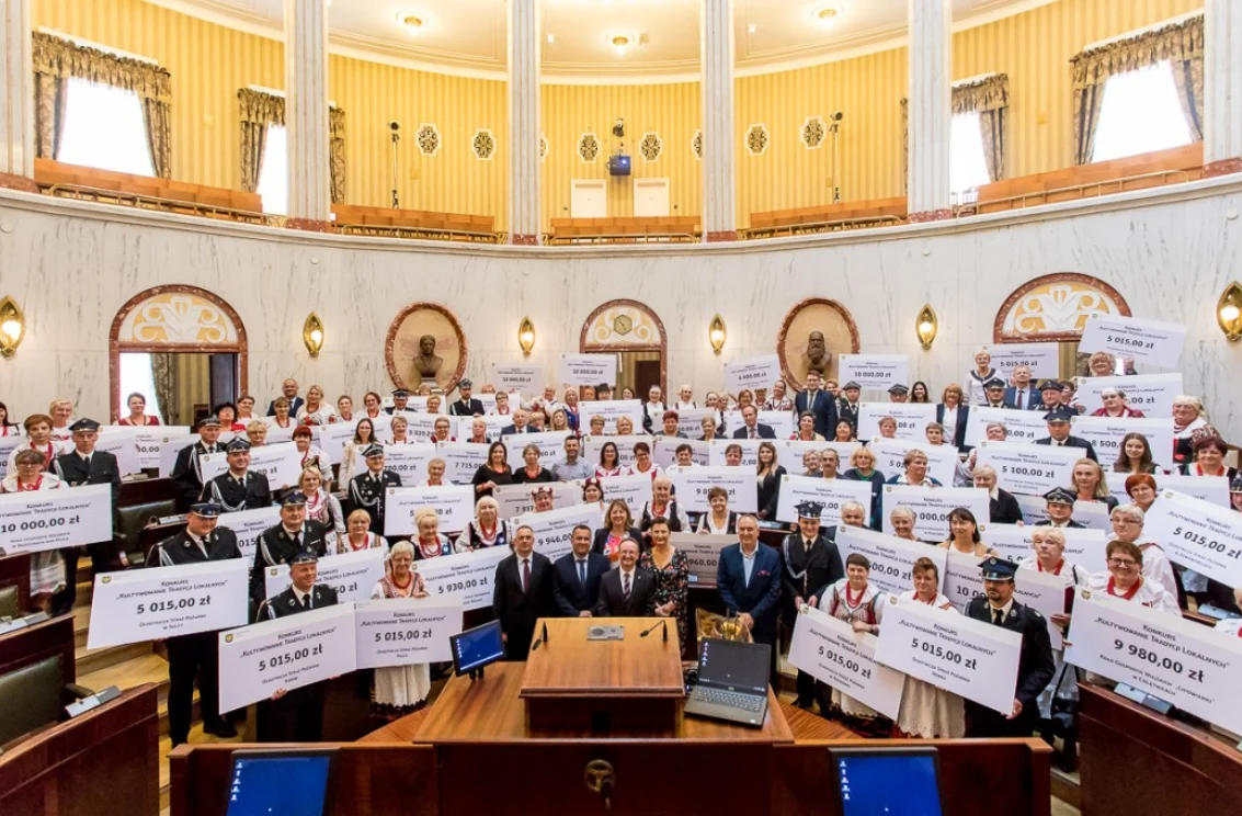 Pół miliona zł na wsparcie rozwoju kół gospodyń wiejskich w województwie śląskim