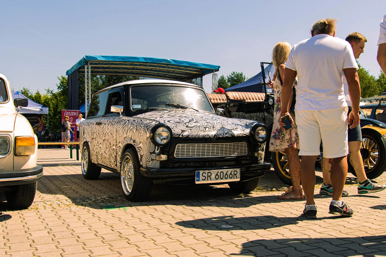 Za nami pierwszy zlot zabytkowej motoryzacji. Zobacz zdjęcia