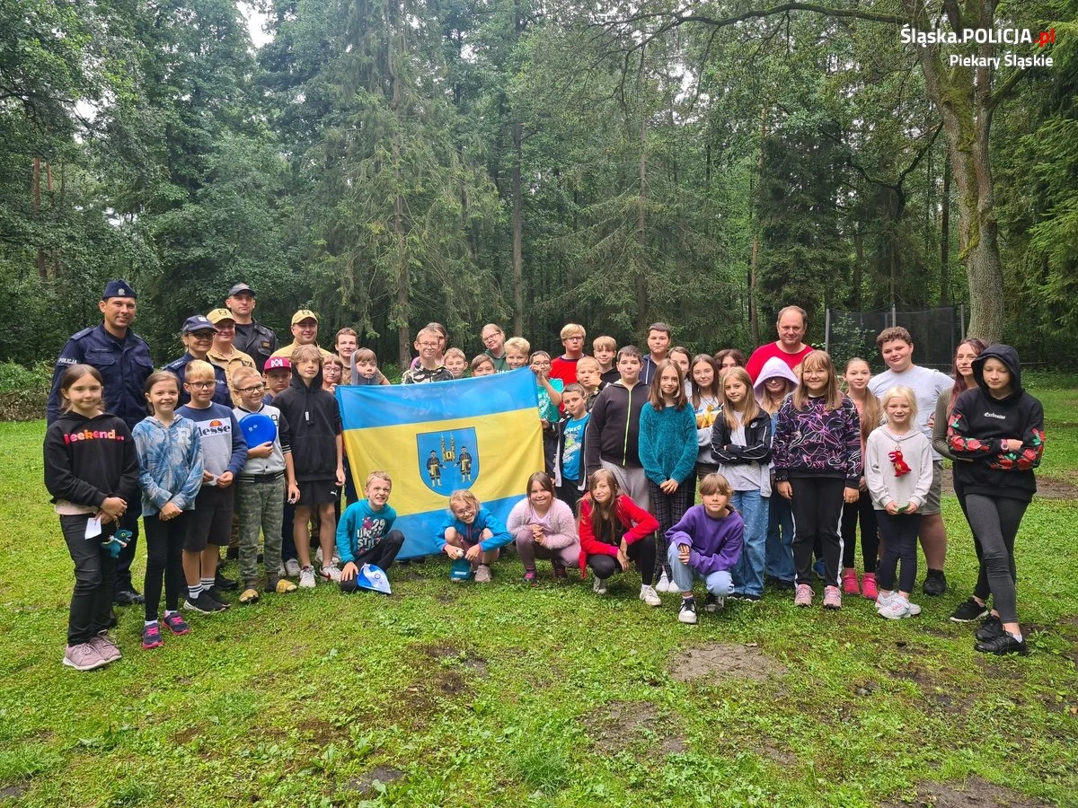Policjanci odwiedzili obóz w Kokotku w ramach akcji „Kręci mnie bezpieczeństwo nad wodą”