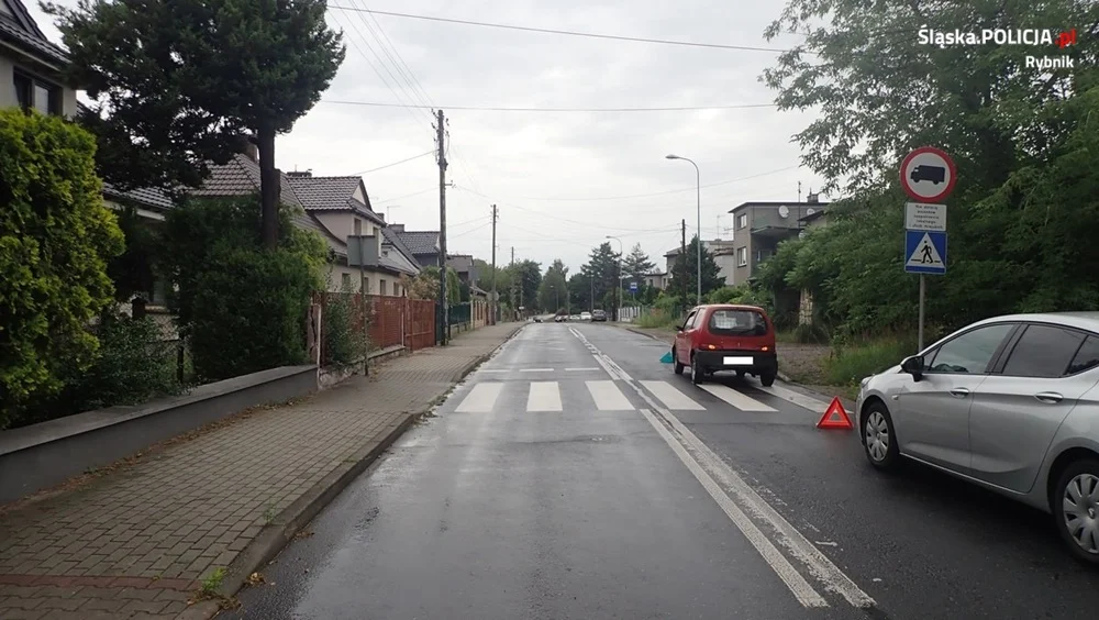 Potrącenie w Rybniku. Pieszy przechodził przez oznakowane przejście na ul. Jankowickiej