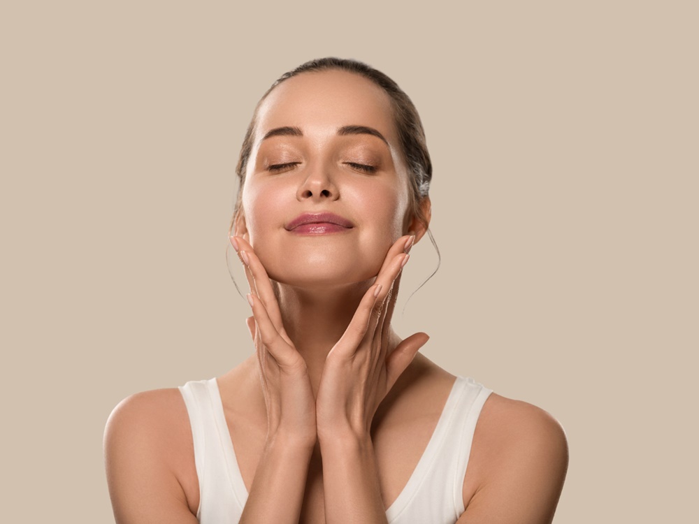 Pielęgnacja twarzy krok po kroku — Jak stworzyć idealną rutynę pielęgnacyjną?