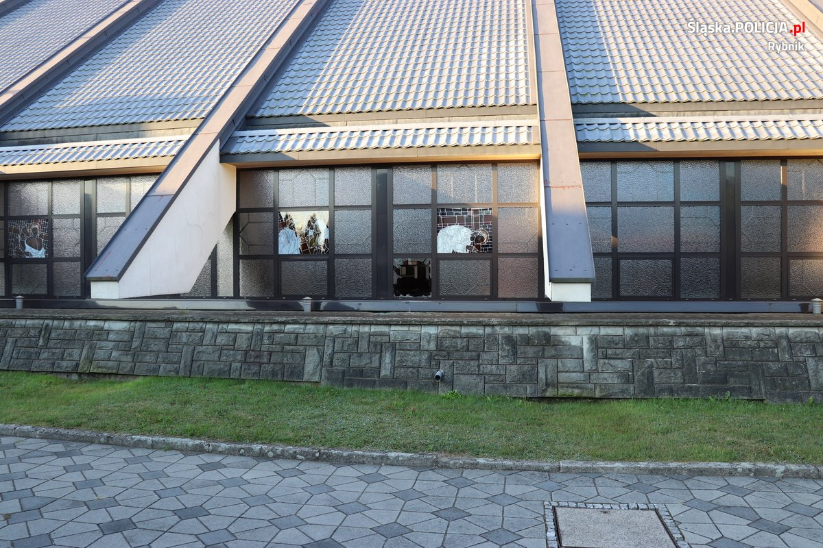 49-latek włamał się do kościoła i ukradł pieniądze z puszek ofiarnych!