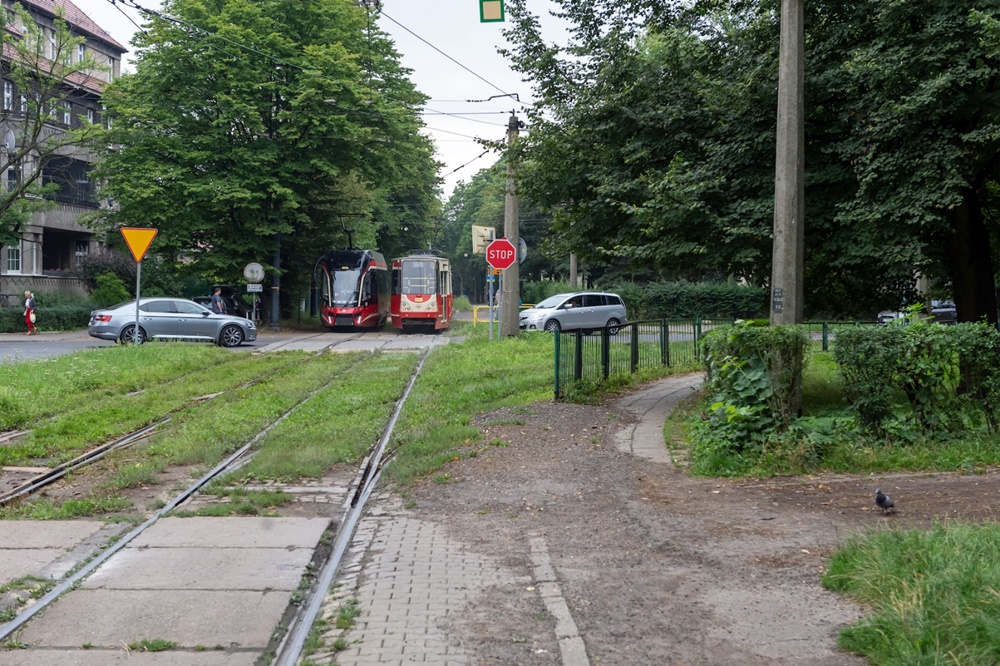 Bytom: Przebudowa linii tramwajowej na Stroszek. Ruszyły prace przy ul. Tarnogórskiej